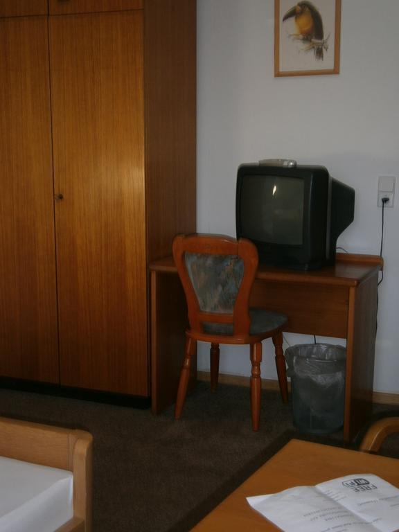 Hotel Strauss Waldbronn Quarto foto